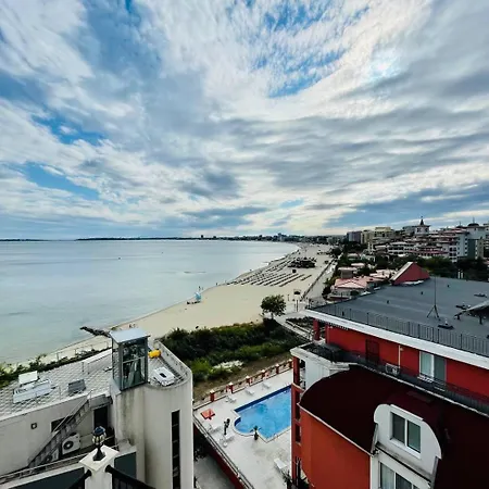 Luxurious 2 Bedroom Appt At The Black Sea Coast ساني بيتش