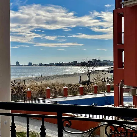 Luxurious 2 Bedroom Appt At The Black Sea Coast ساني بيتش