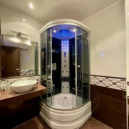 Luxurious 2 Bedroom Appt At The Black Sea Coast شقة