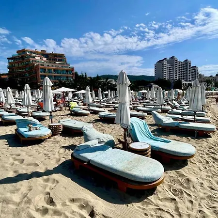 Luxurious 2 Bedroom Appt At The Black Sea Coast Слънчев бряг
