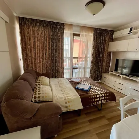 Luxurious 2 Bedroom Appt At The Black Sea Coast Apartman