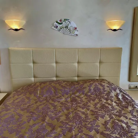 公寓 Luxurious 2 Bedroom Appt At The Black Sea Coast 阳光海滩